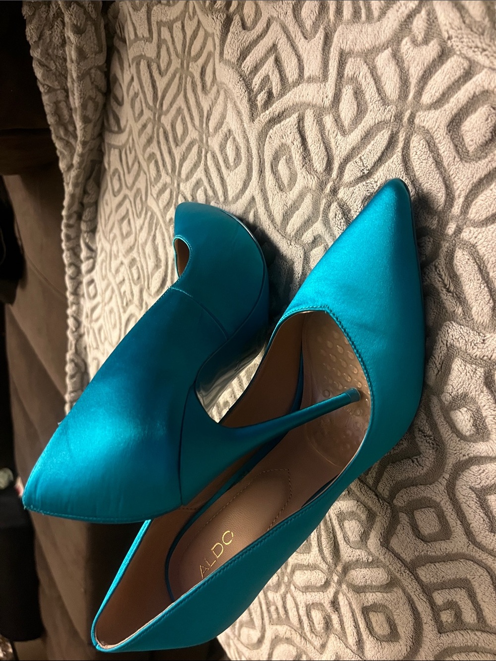 ALDO Women's Teal Pointed-Toe Satin Pumps - Picture 10 of 13